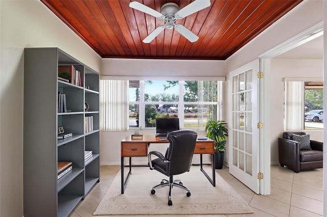 6014 BORDER LANE, Sarasota, FL 34231