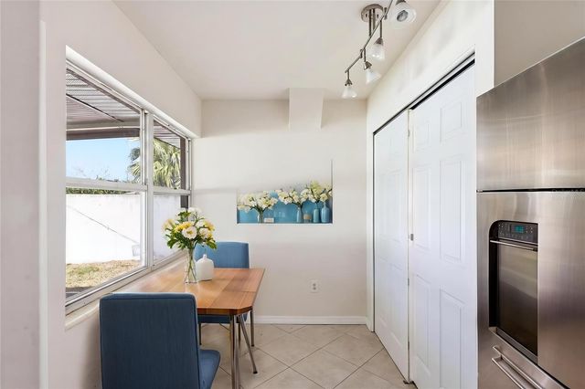 6014 BORDER LANE, Sarasota, FL 34231