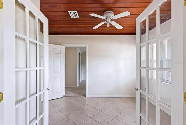 6014 BORDER LANE, Sarasota, FL 34231