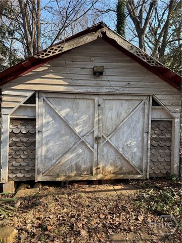 1437 E Broad, Athens, GA 30606