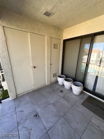 4854 Nara Vista Way 201, Las Vegas, NV 89103