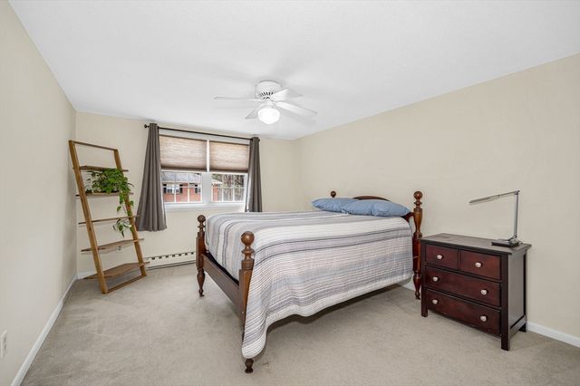 18 Leonard Rd 18, Boxborough, MA 01719