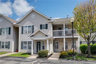 2203 Lenox Dr, Bethel Park, PA 15102