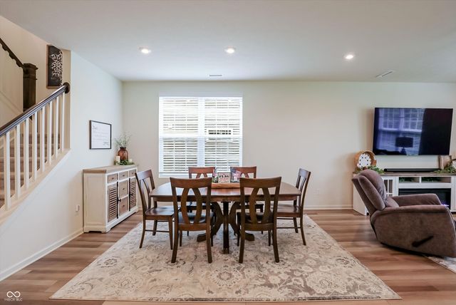 6537 Seabiscuit Road, Whitestown, IN 46075