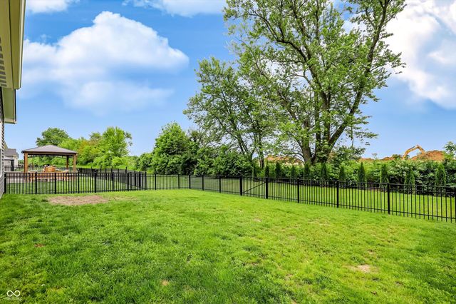 6537 Seabiscuit Road, Whitestown, IN 46075