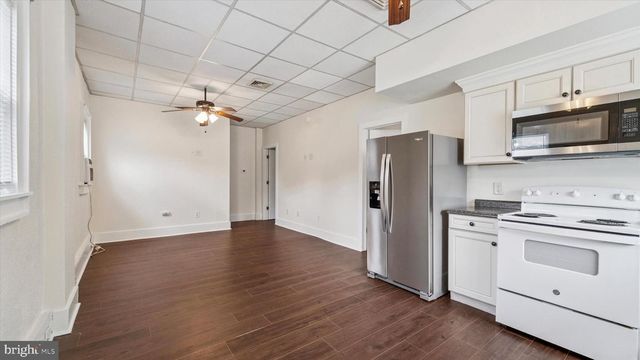 221 CENTER ST, Sewell, NJ 08080