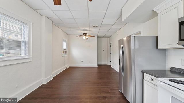 221 CENTER ST, Sewell, NJ 08080