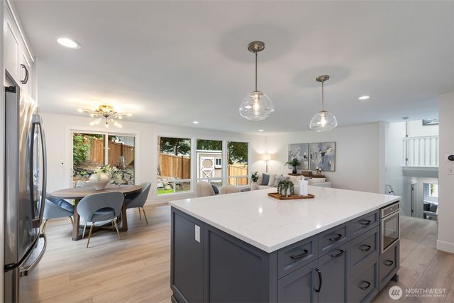 18408 129th Avenue NE, Bothell, WA 98011