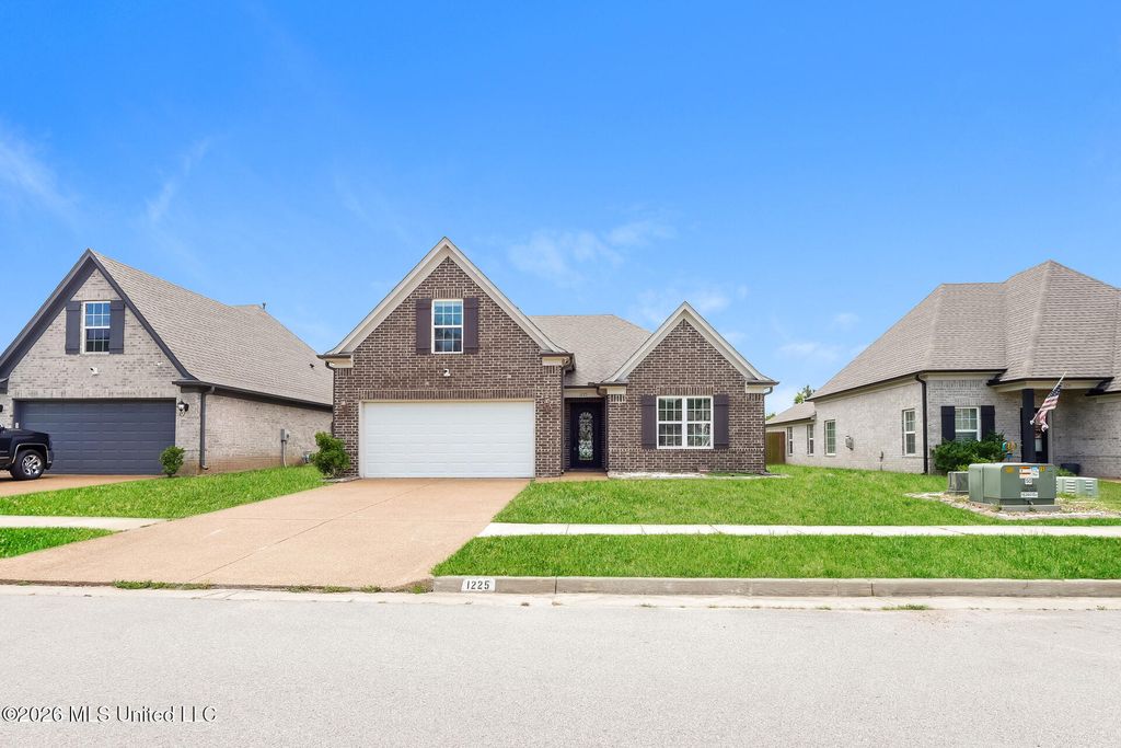 1225 Mcmillan Road, Southaven, MS 38671 — exterior