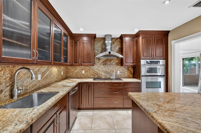 7151 SW 5th Court, Pembroke Pines, FL 33023