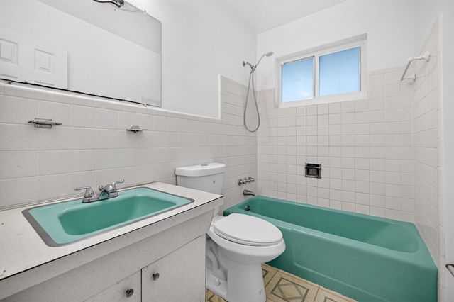7151 SW 5th Court, Pembroke Pines, FL 33023