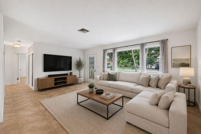 7151 SW 5th Court, Pembroke Pines, FL 33023