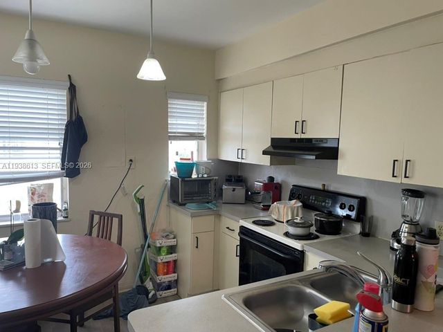 3741 SW 27th Ter, Miami, FL 33134