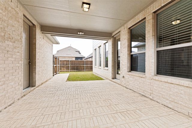 4310 Feather Ore Drive, Arlington, TX 76005