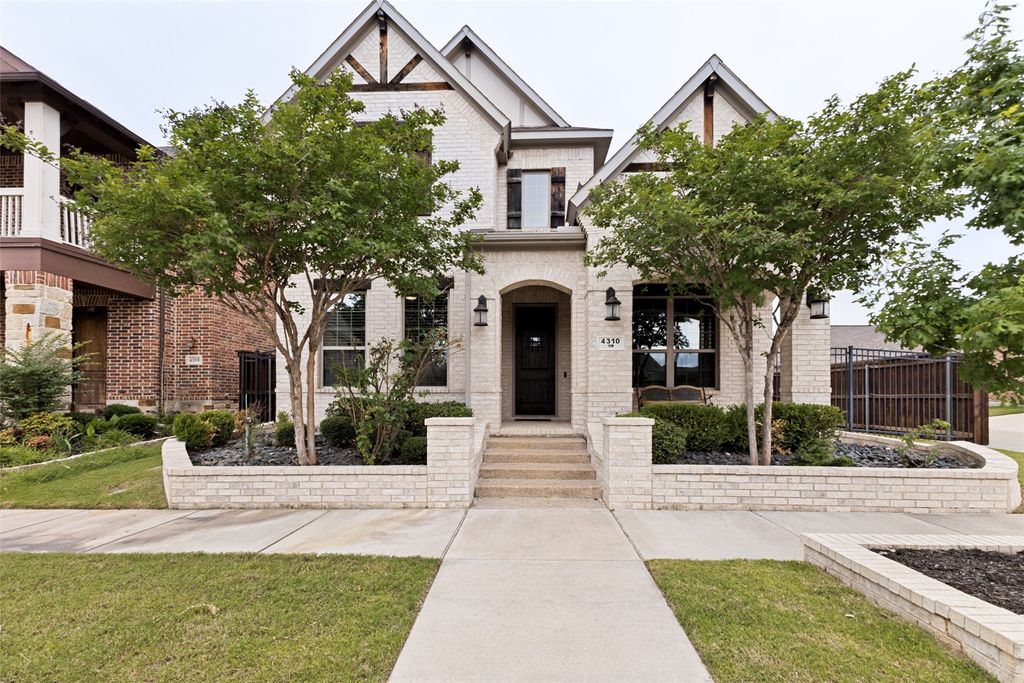 4310 Feather Ore Drive, Arlington, TX 76005