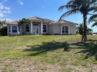 2026 SW 40th TER, Cape Coral, FL 33914