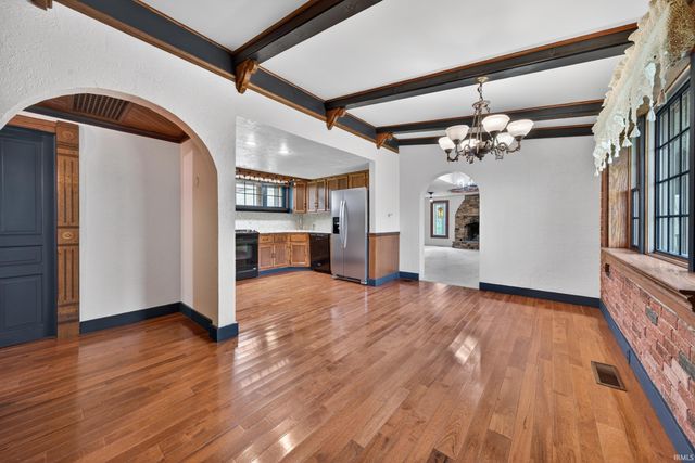 3985 W 200 SOUTH, Russiaville, IN 46979