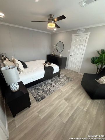 15949 Flores Curve, San Antonio, TX 78221