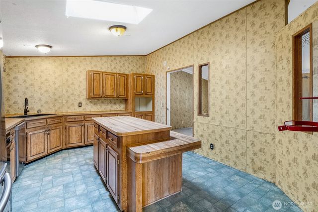 8674 Vince Road NE, Moses Lake, WA 98837