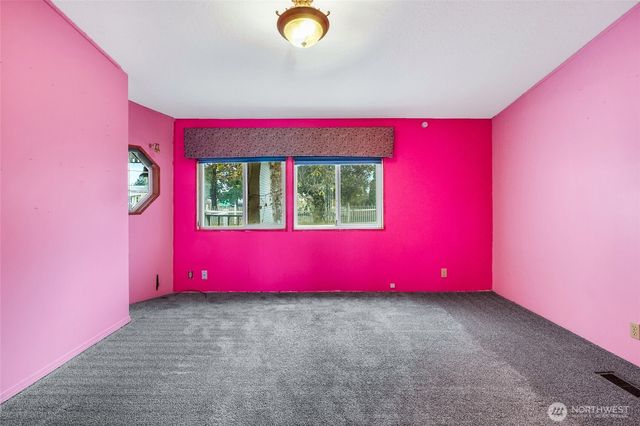 8674 Vince Road NE, Moses Lake, WA 98837