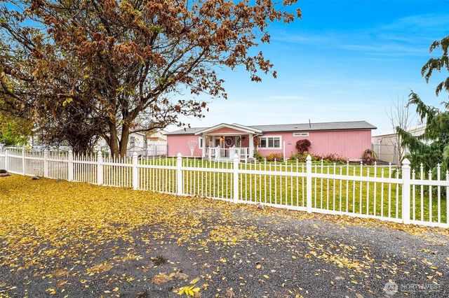 8674 Vince Road NE, Moses Lake, WA 98837