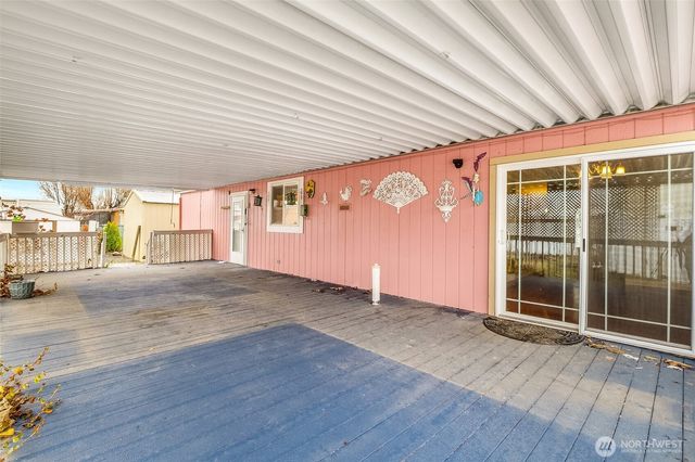 8674 Vince Road NE, Moses Lake, WA 98837