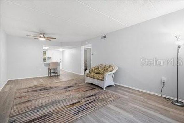 821 PATRICIA AVENUE 202, Dunedin, FL 34698