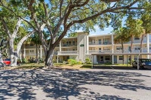 821 PATRICIA AVENUE 202, Dunedin, FL 34698