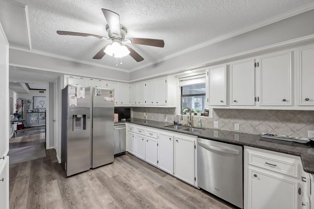 80 Nettie Phillips Road, Coldspring, TX 77331