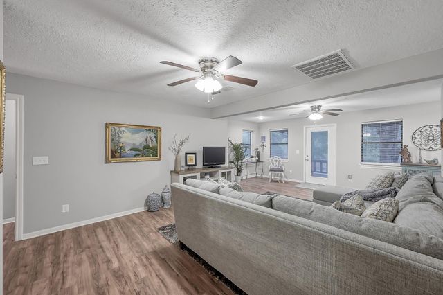 80 Nettie Phillips Road, Coldspring, TX 77331