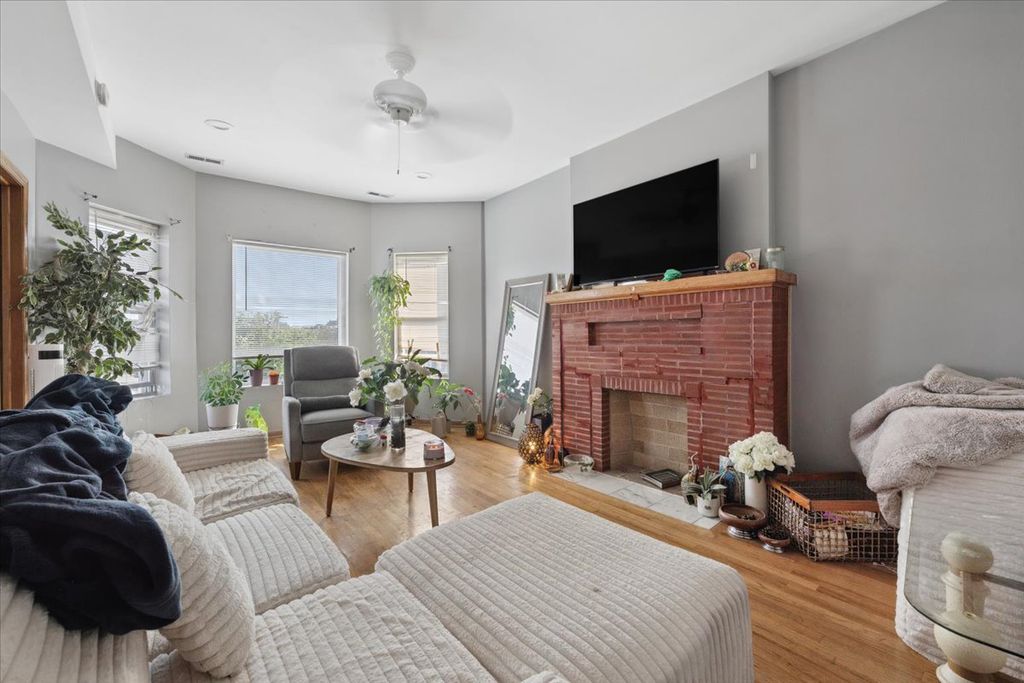 3128 W Warren Boulevard, Chicago, IL 60612 — photo 2