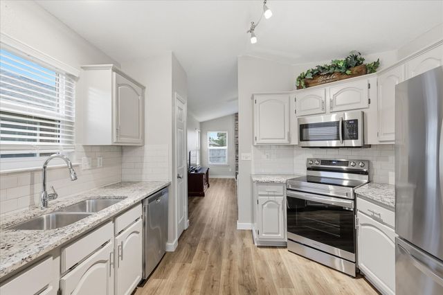2513 Silver Creek Court, Garland, TX 75040