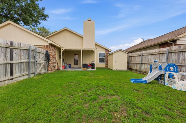 2513 Silver Creek Court, Garland, TX 75040