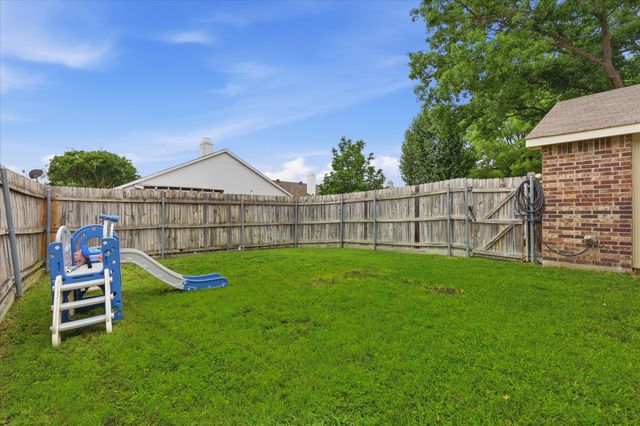2513 Silver Creek Court, Garland, TX 75040
