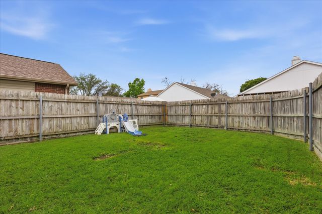 2513 Silver Creek Court, Garland, TX 75040