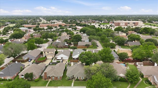2513 Silver Creek Court, Garland, TX 75040