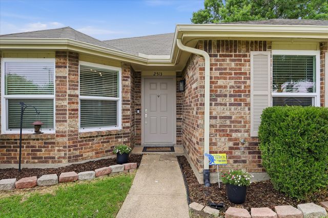 2513 Silver Creek Court, Garland, TX 75040