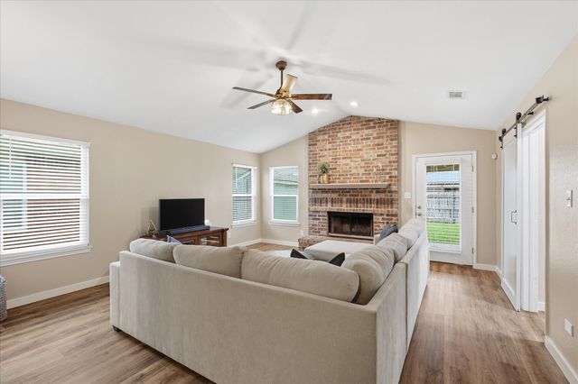 2513 Silver Creek Court, Garland, TX 75040
