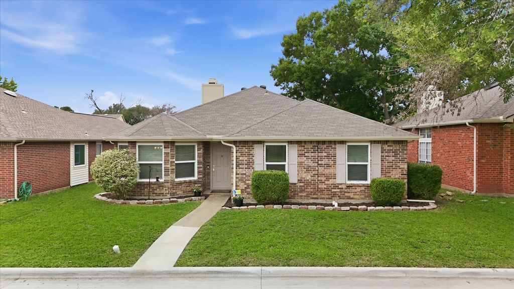 2513 Silver Creek Court, Garland, TX 75040