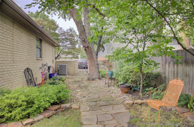 7428 E 68th Street, Tulsa, OK 74133
