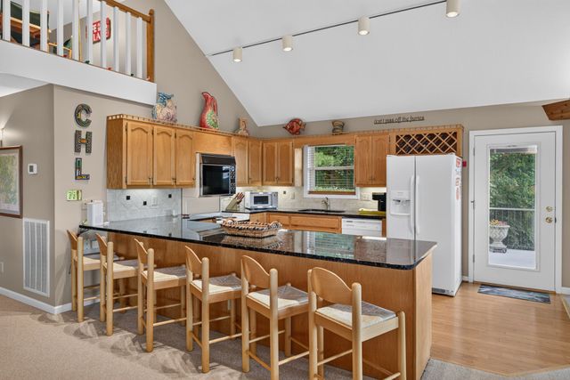 214 Fish Hook Dr, Smithville, TN 37166