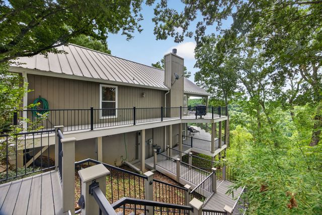 214 Fish Hook Dr, Smithville, TN 37166