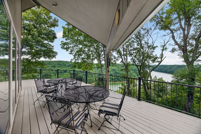 214 Fish Hook Dr, Smithville, TN 37166