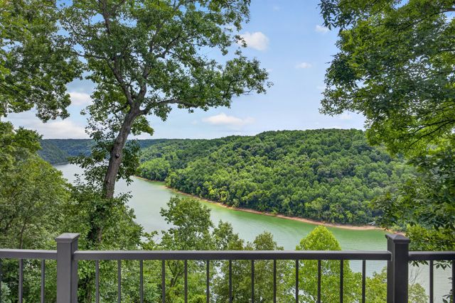 214 Fish Hook Dr, Smithville, TN 37166