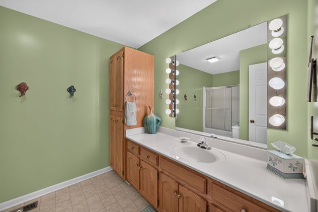 214 Fish Hook Dr, Smithville, TN 37166