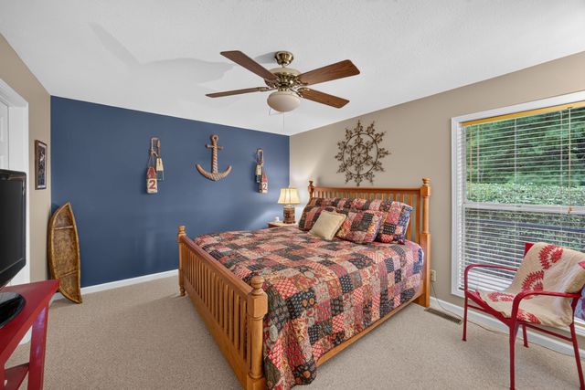 214 Fish Hook Dr, Smithville, TN 37166