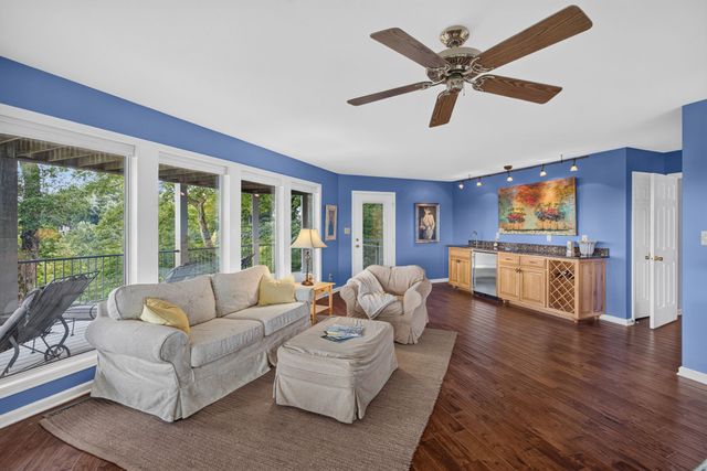 214 Fish Hook Dr, Smithville, TN 37166