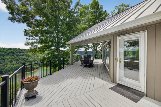 214 Fish Hook Dr, Smithville, TN 37166
