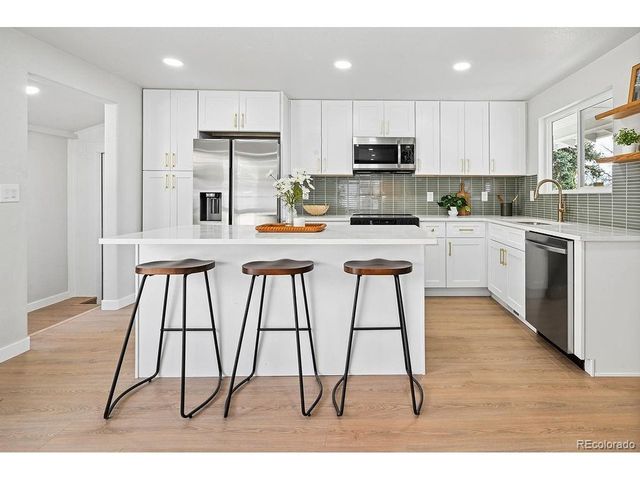 865 Nickel St, Broomfield, CO 80020