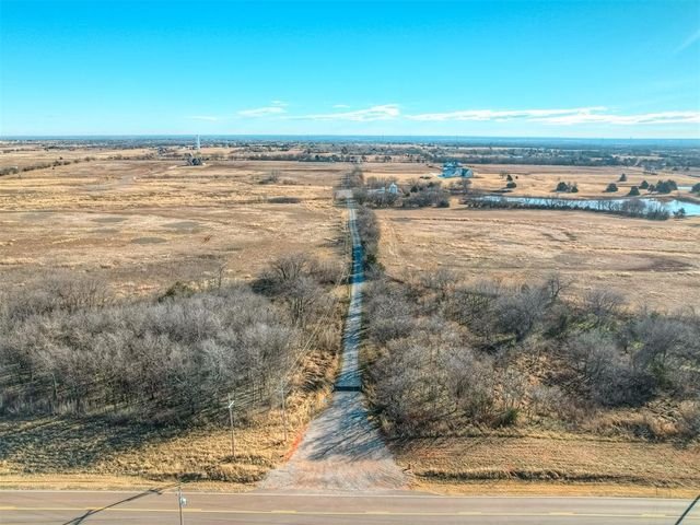 8565 NW 210th Road, Edmond, OK 73025